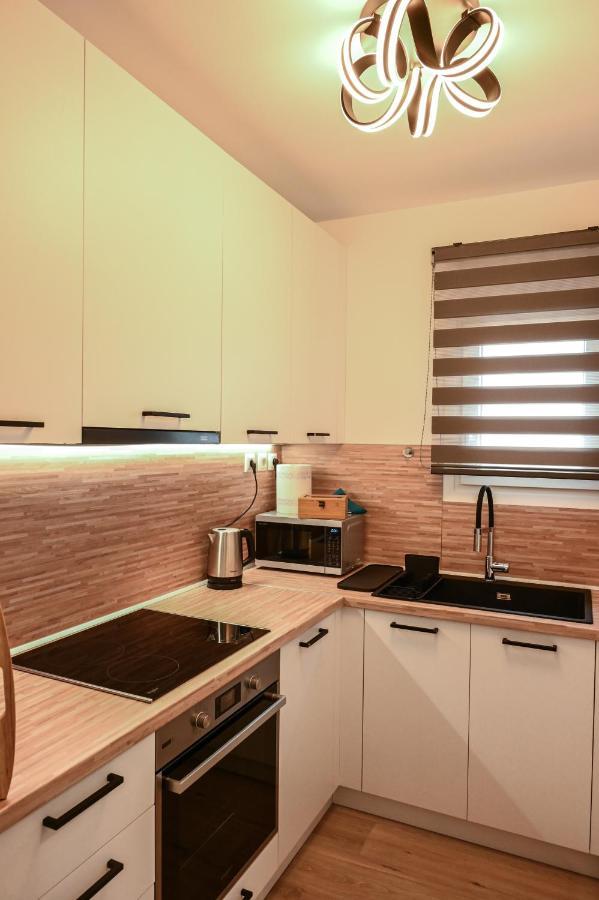 Larisa Hospitality I - Roof Top Apartment - With Free Parking Exterior photo